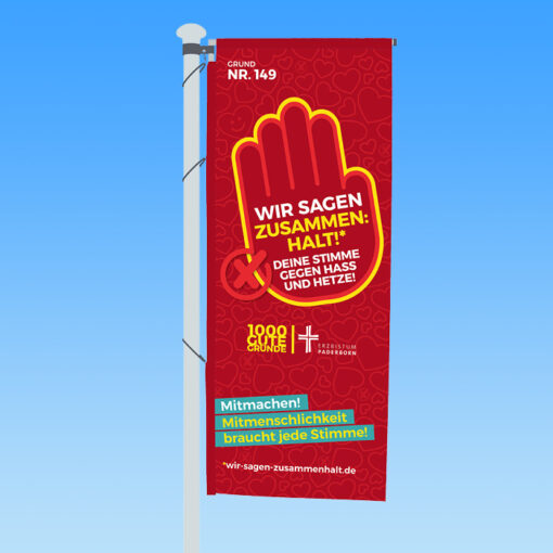 Fahne: Wir sagen ZUSAMMEN:HALT!